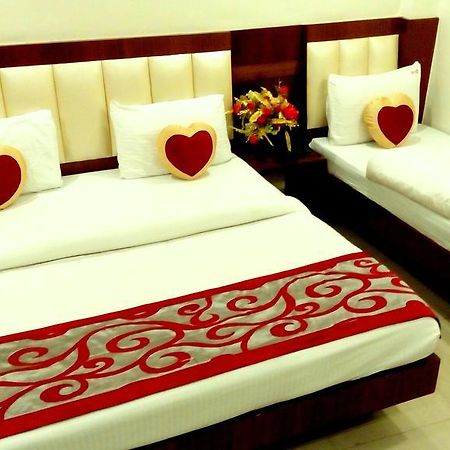 Hotel Golden Gate 뉴델리 외부 사진