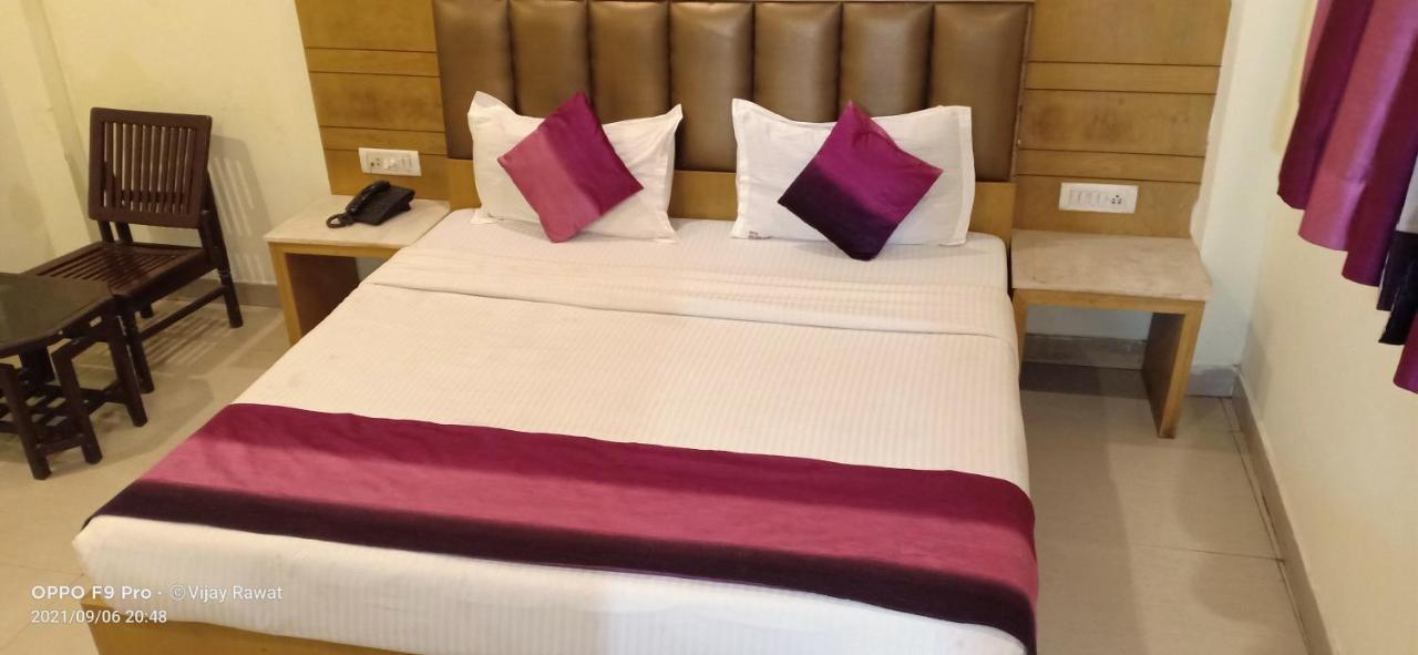 Hotel Golden Gate 뉴델리 외부 사진