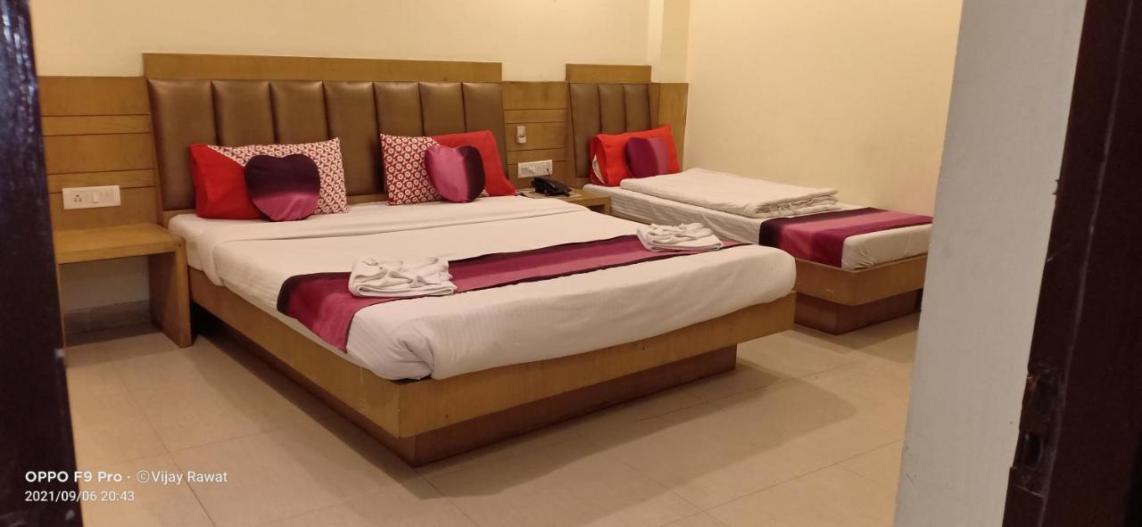 Hotel Golden Gate 뉴델리 외부 사진