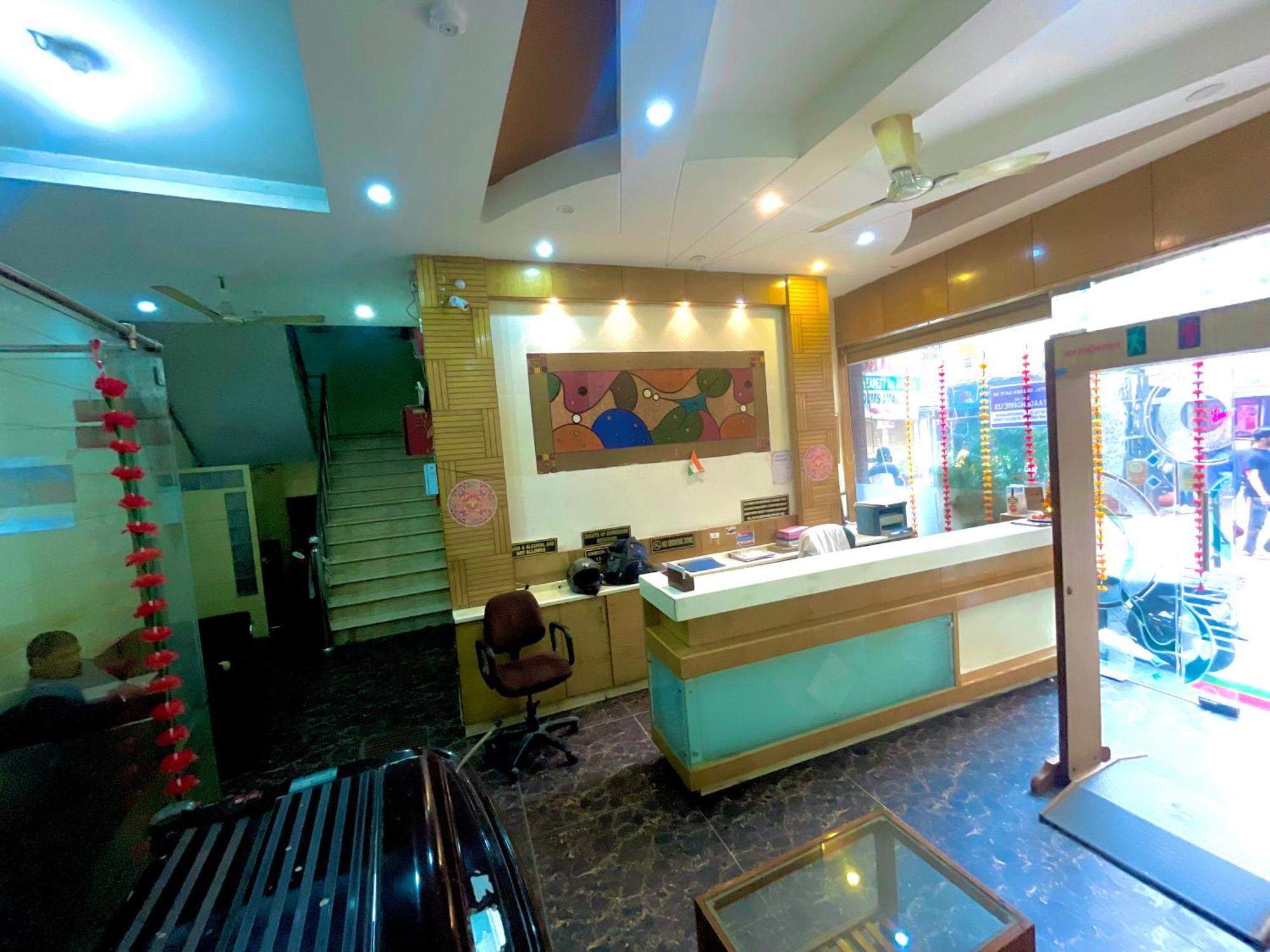 Hotel Golden Gate 뉴델리 외부 사진