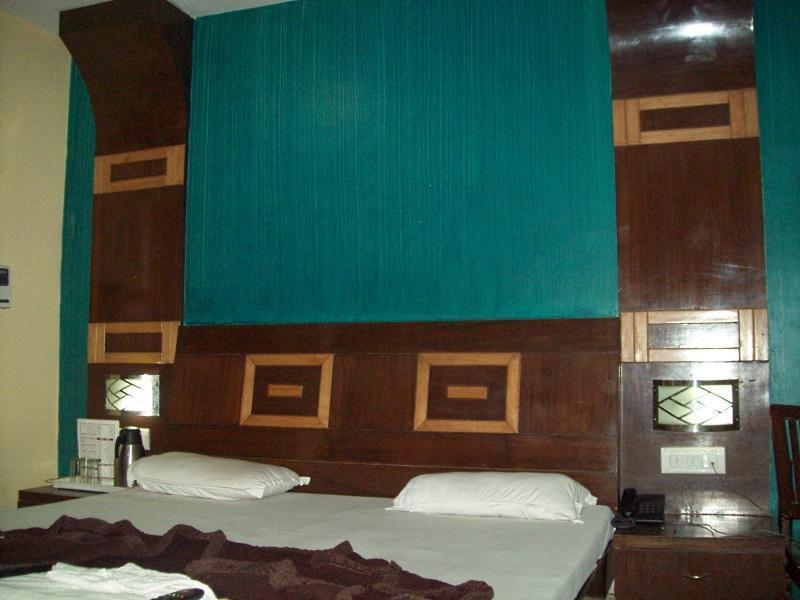 Hotel Golden Gate 뉴델리 외부 사진